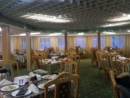 Ресторан на шлюпочной палубе теплоход "Капитан Пушкарев"